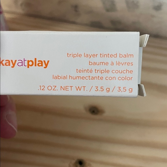 Mary Kay At Play Lip Balm - Bold Purple - Picture 6 of 7